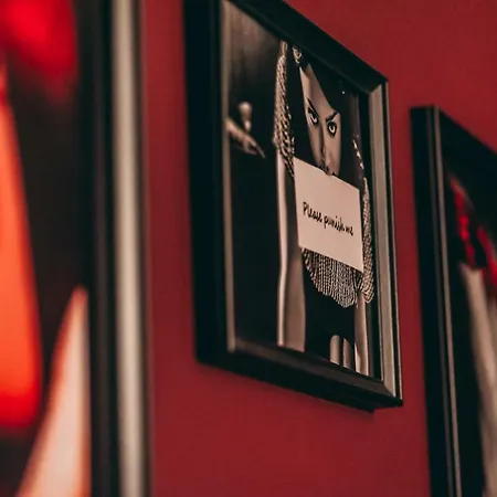 50 Shades Of Apartment *