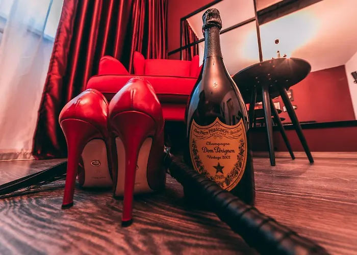 Apartment 50 Shades Of