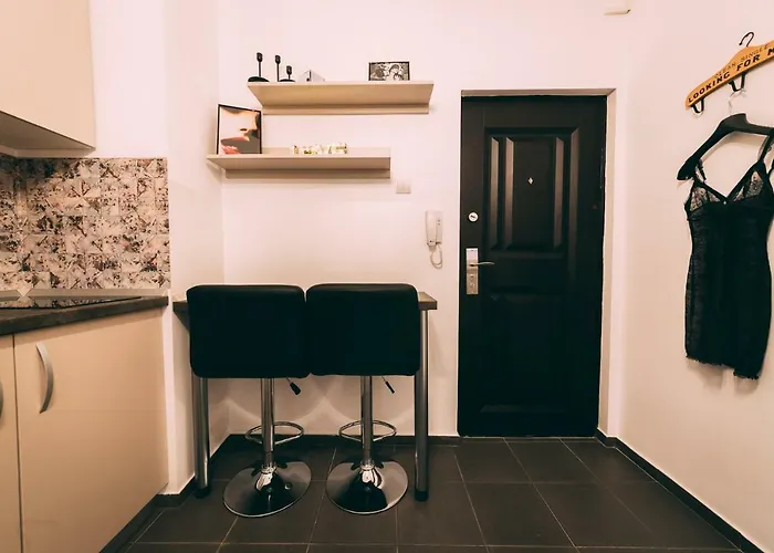 50 Shades Of Apartment *